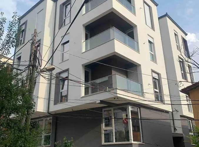 公寓 Shomez 地拉那